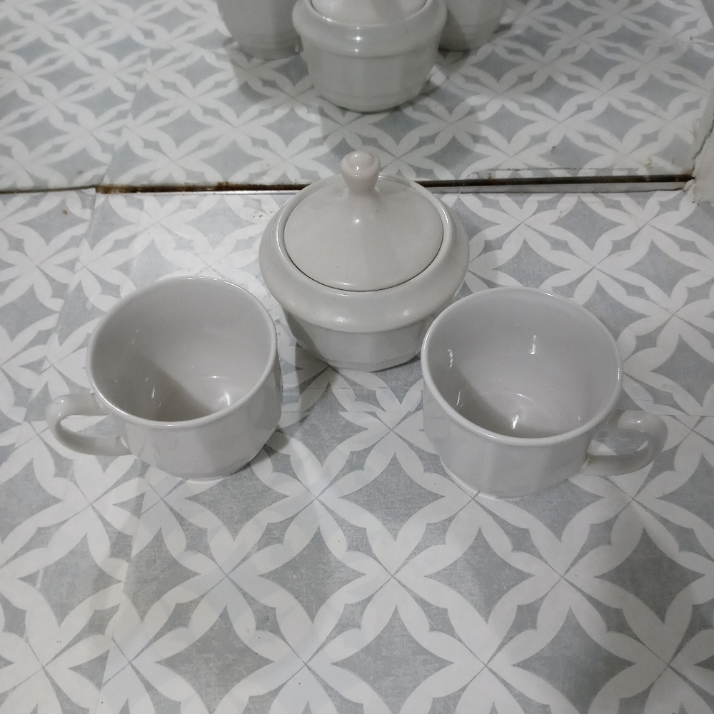 Hometrends sugarbowl